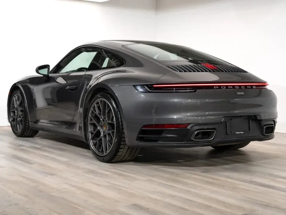 2021 Porsche 992 Carrera 4 - Image 9 of 20