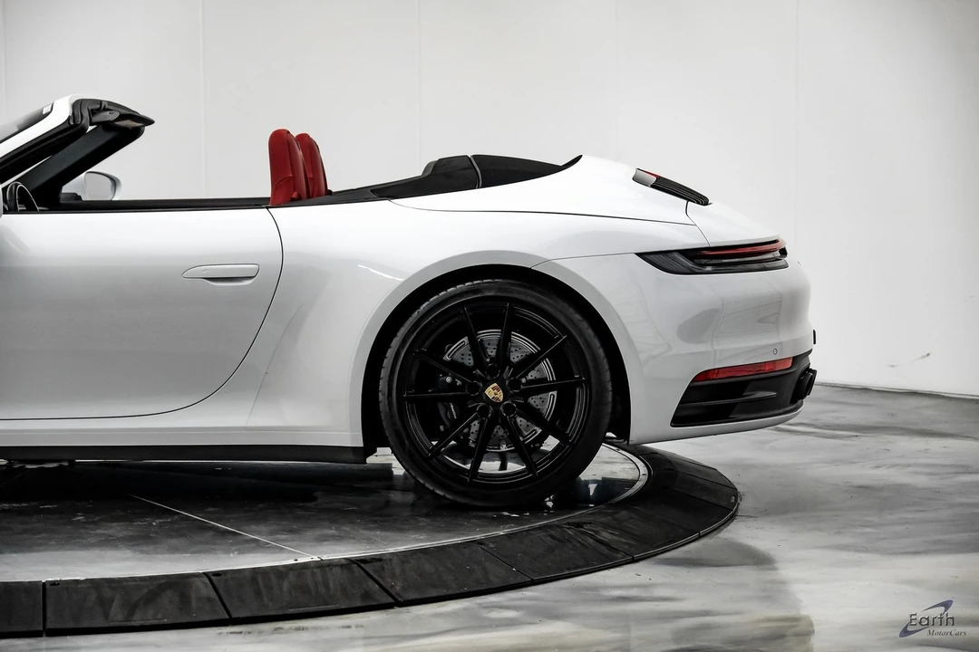 2021 Porsche 992 Carrera 4 - Image 8 of 21