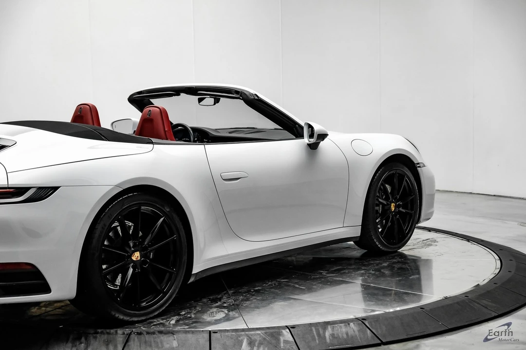 2021 Porsche 992 Carrera 4 - Image 19 of 21
