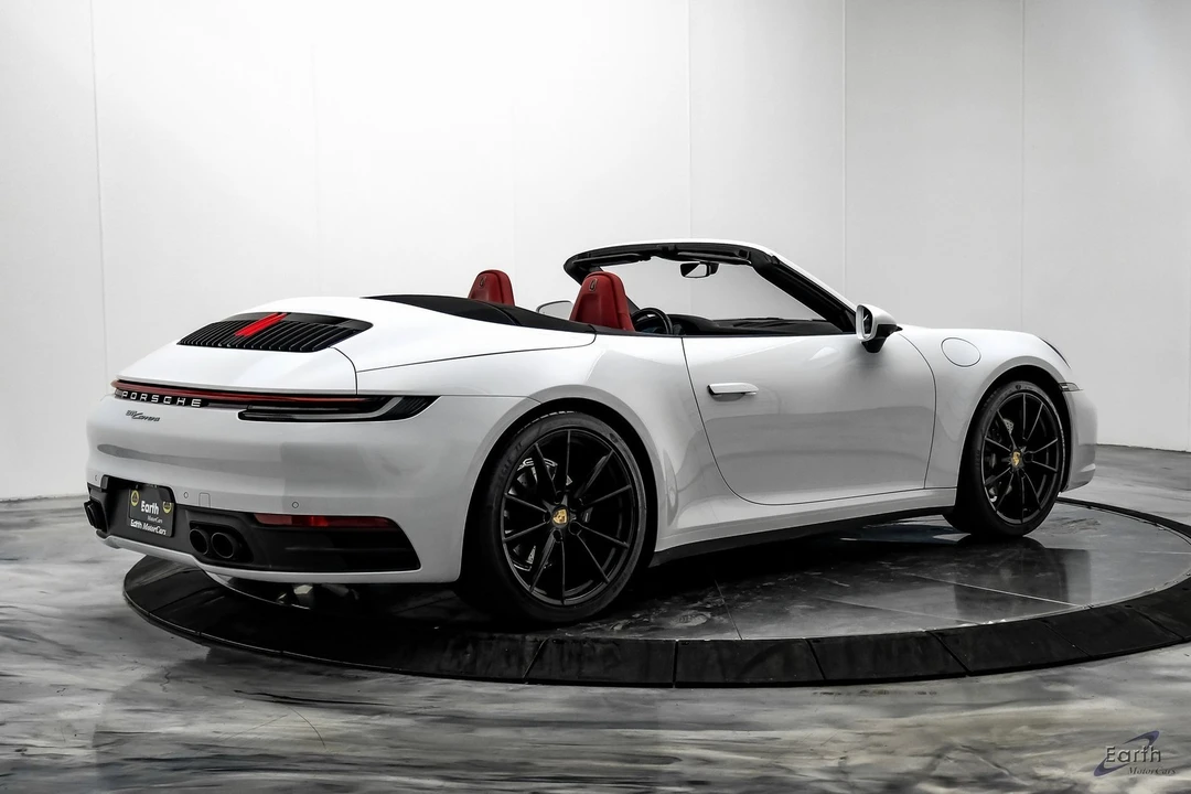 2021 Porsche 992 Carrera 4 - Image 15 of 21