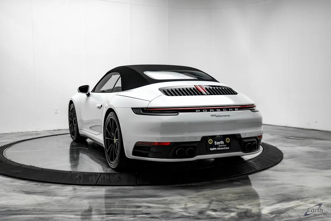 2021 Porsche 992 Carrera 4 - Image 10 of 21