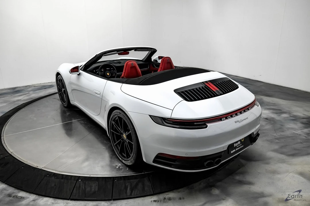2021 Porsche 992 Carrera 4 - Image 11 of 12