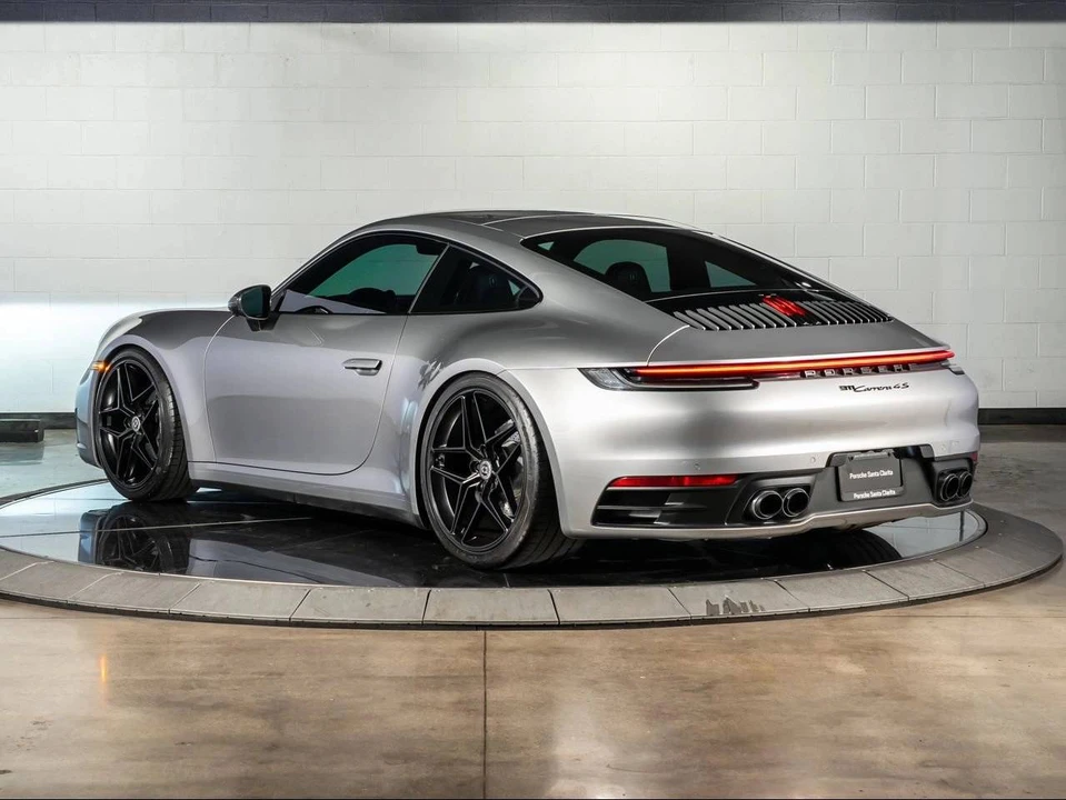 2021 Porsche 992 Carrera 4 - Image 3 of 5