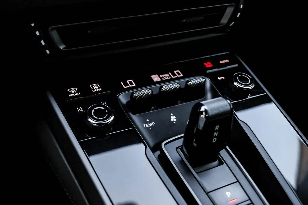 2021 Porsche 992 Carrera 4S - Image 18 of 31