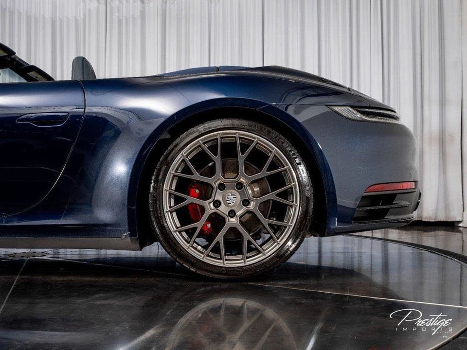2021 Porsche 992 Carrera 4S - Image 11 of 31