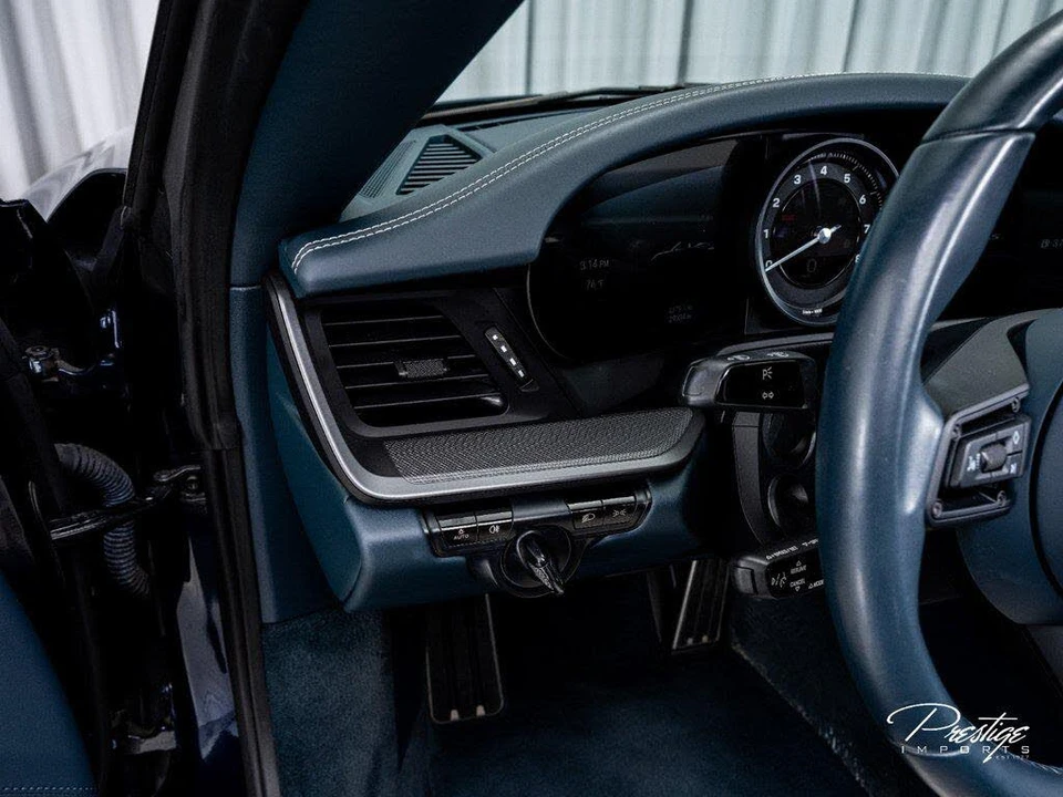 2021 Porsche 992 Carrera 4S - Image 27 of 31