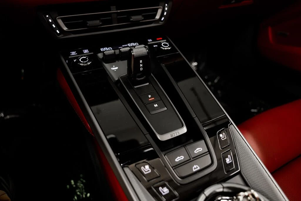 2021 Porsche 992 Carrera 4S - Image 18 of 31
