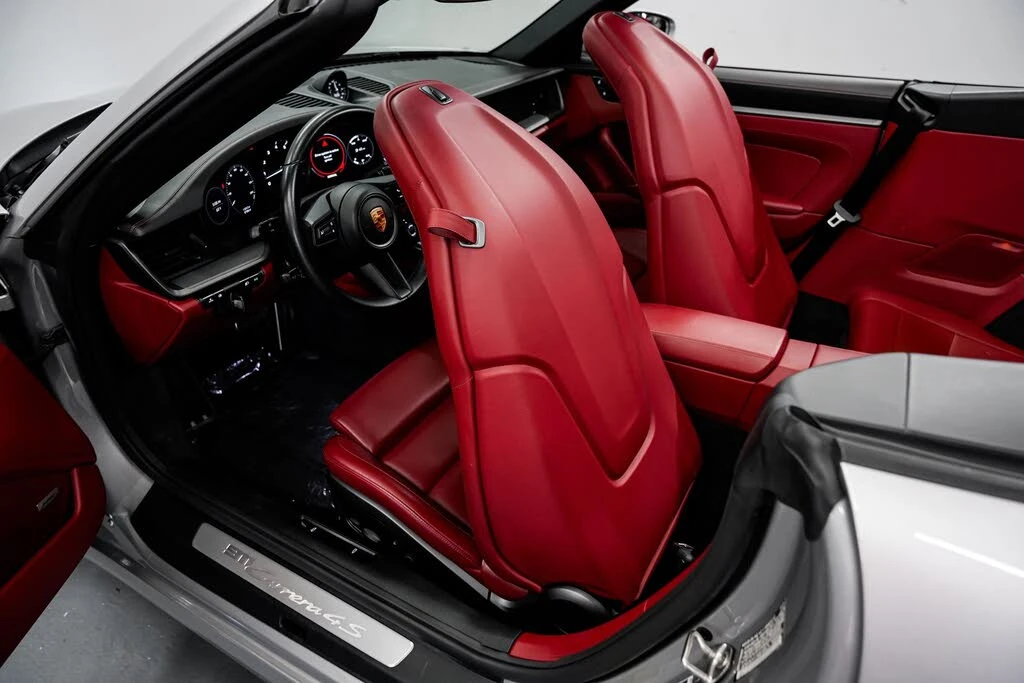 2021 Porsche 992 Carrera 4S - Image 25 of 31
