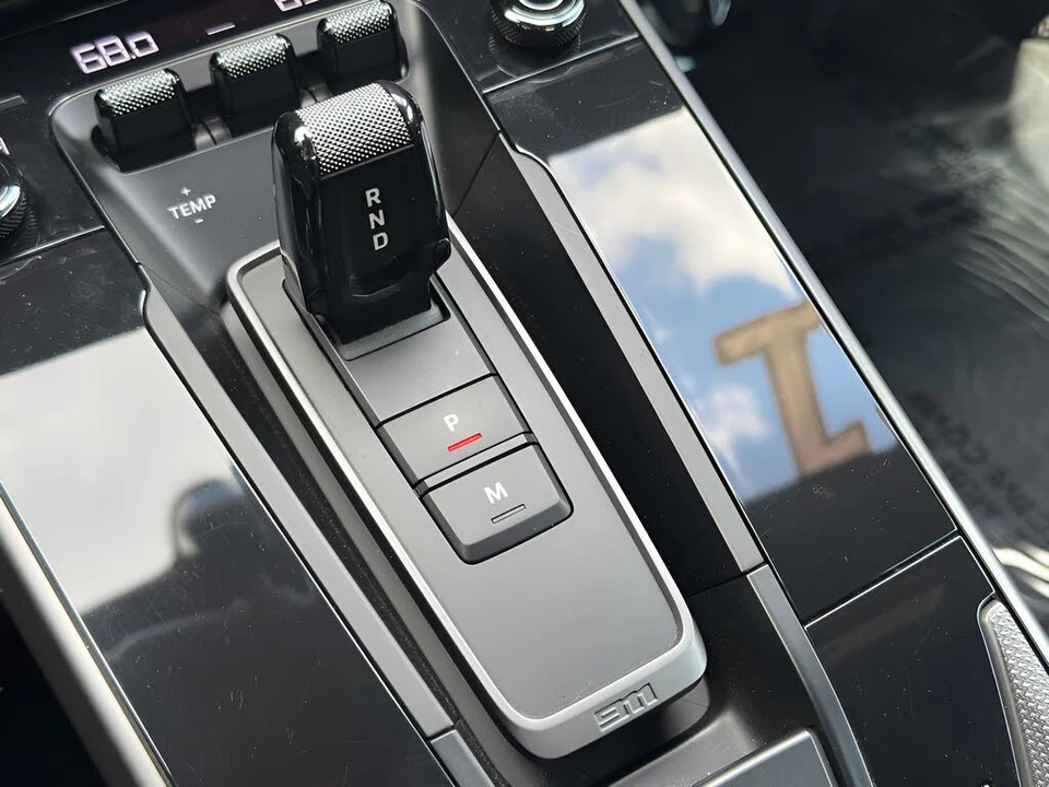 2021 Porsche 992 Carrera 4S - Image 27 of 31
