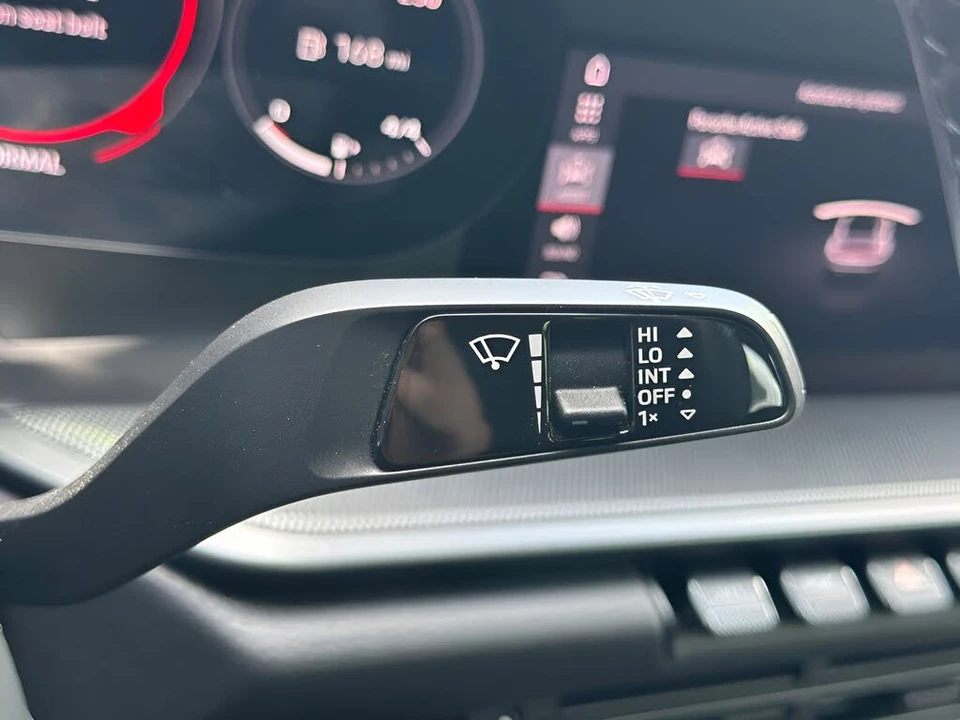 2021 Porsche 992 Carrera 4S - Image 18 of 31