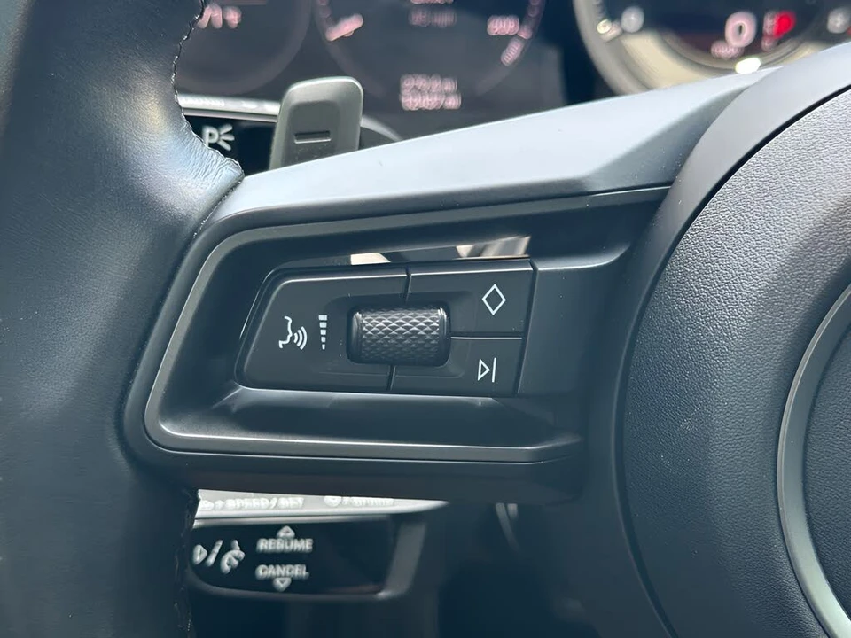 2021 Porsche 992 Carrera 4S - Image 15 of 31