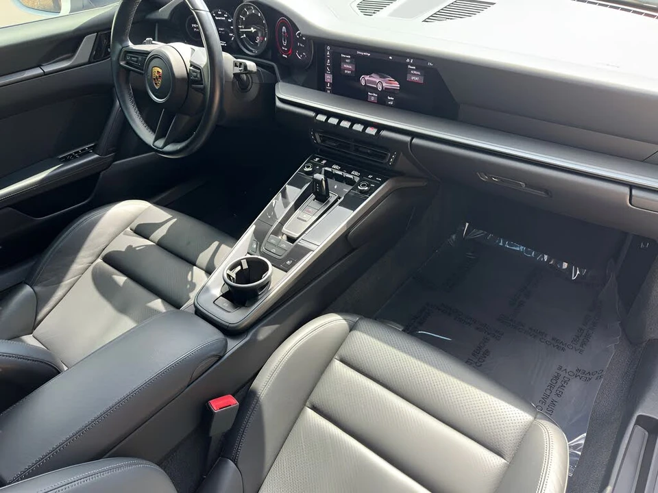 2021 Porsche 992 Carrera 4S - Image 29 of 31