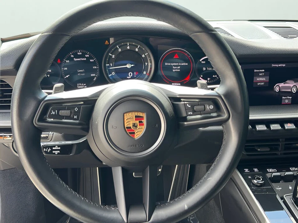 2021 Porsche 992 Carrera 4S - Image 13 of 31