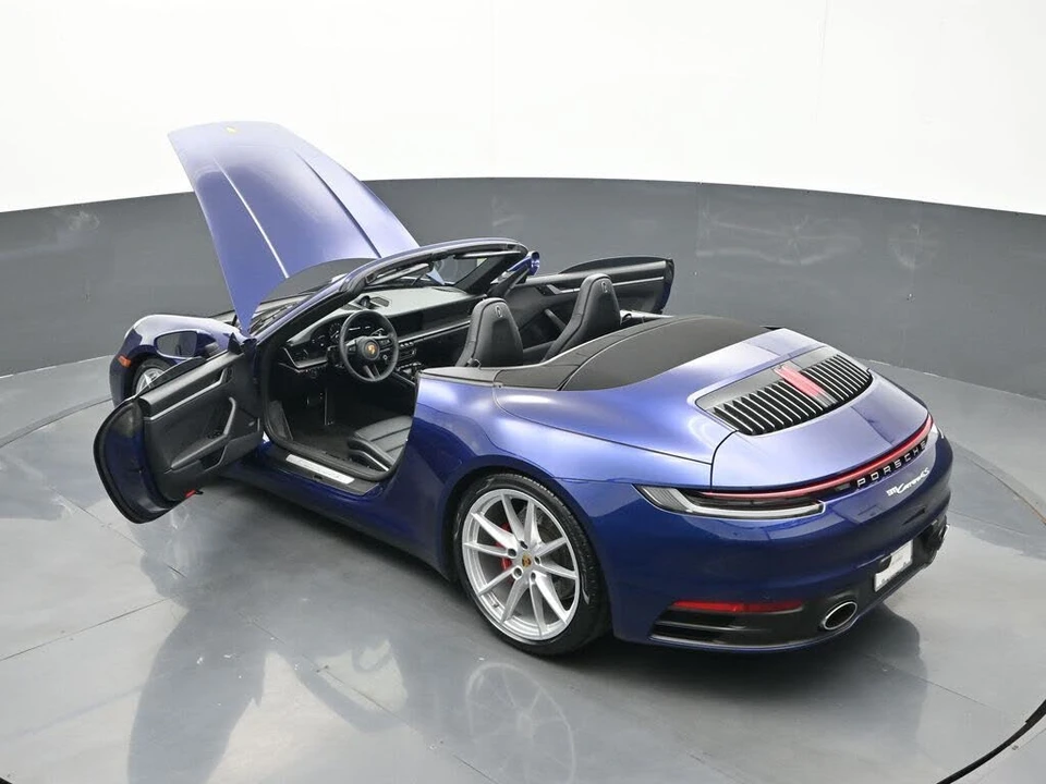 2021 Porsche 992 Carrera 4S - Image 25 of 30