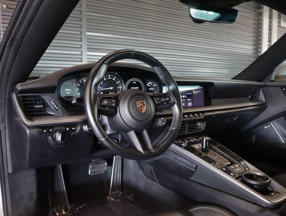 2021 Porsche 992 Carrera 4S - Image 4 of 31