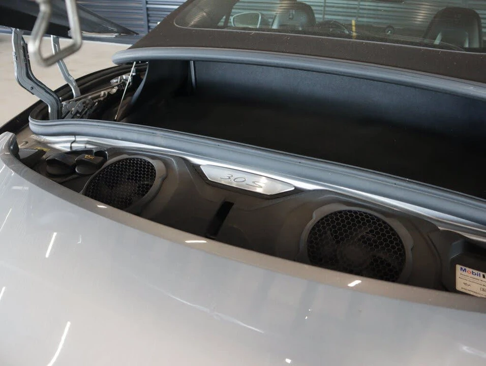 2021 Porsche 992 Carrera 4S - Image 30 of 31
