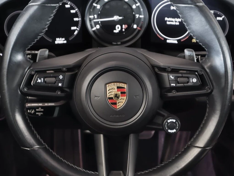 2021 Porsche 992 Carrera 4S - Image 17 of 31