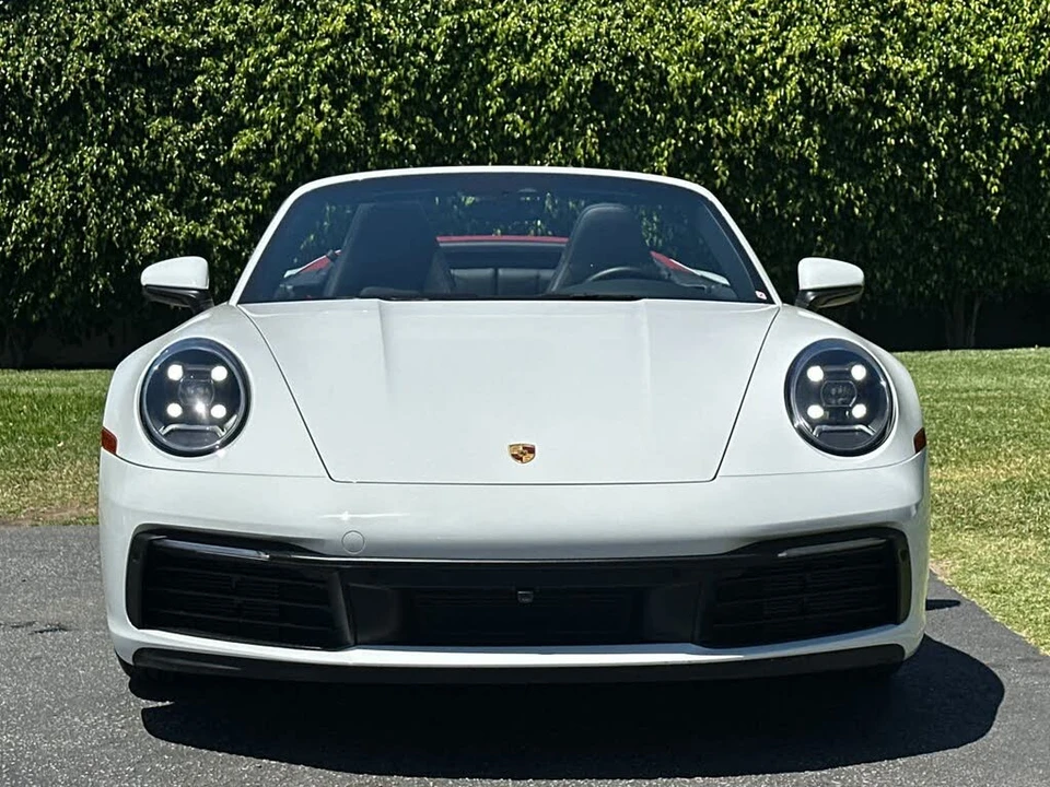 2021 Porsche 992 Carrera 4S - Image 9 of 29
