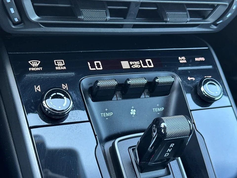 2021 Porsche 992 Carrera 4S - Image 19 of 29