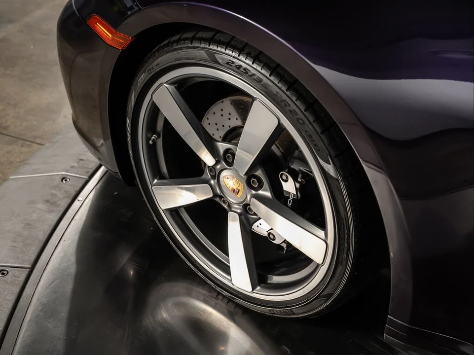2021 Porsche 992 Carrera 4S - Image 23 of 31
