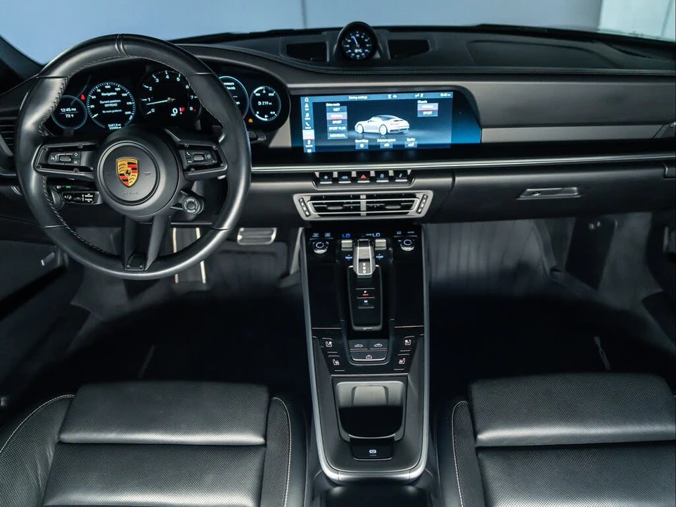 2021 Porsche 992 Carrera 4S - Image 25 of 31