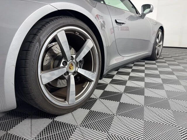 2021 Porsche 992 Carrera 4S - Image 21 of 31