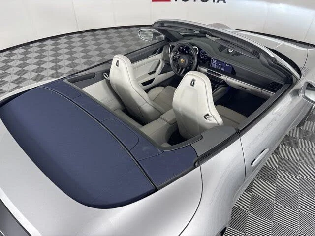 2021 Porsche 992 Carrera 4S - Image 20 of 31