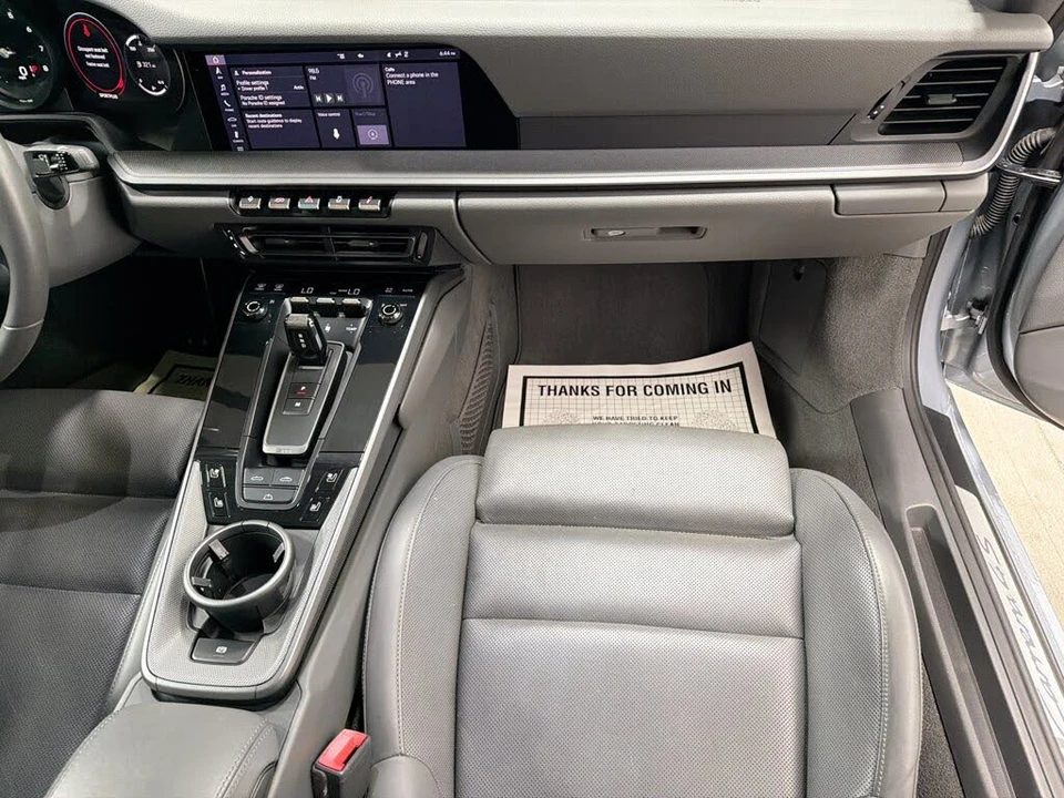 2021 Porsche 992 Carrera 4S - Image 17 of 31