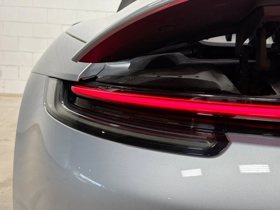 2021 Porsche 992 Carrera 4S - Image 11 of 31