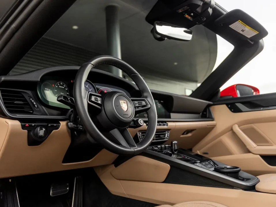 2021 Porsche 992 Carrera 4S - Image 4 of 7