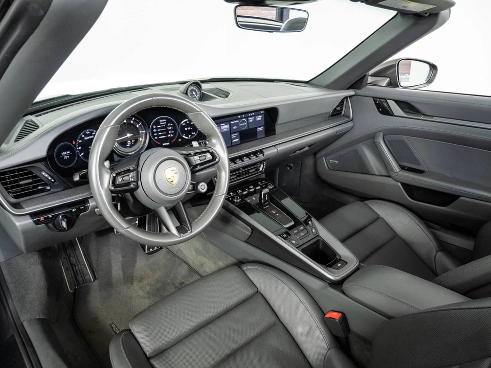 2021 Porsche 992 Carrera 4S - Image 4 of 5