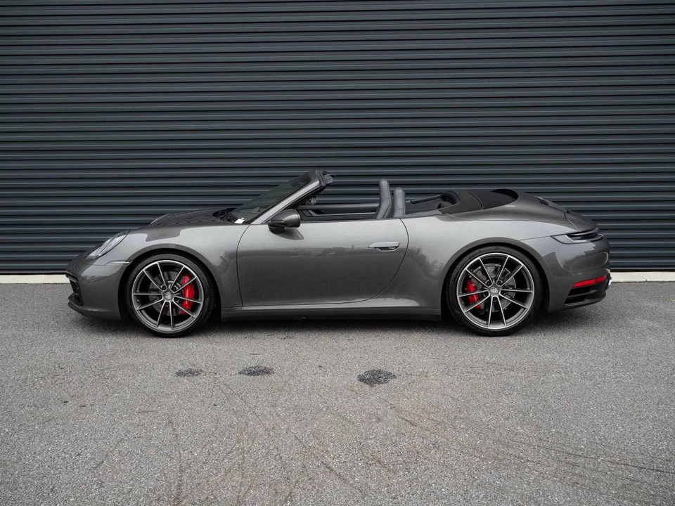 2021 Porsche 992 Carrera 4S - Image 2 of 5