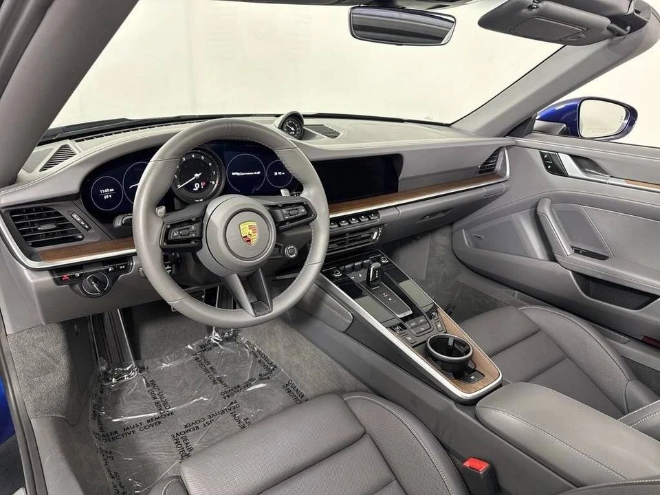 2021 Porsche 992 Carrera 4S - Image 4 of 5