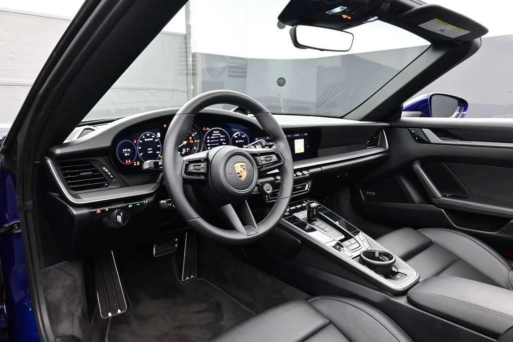 2021 Porsche 992 Carrera 4S - Image 4 of 5