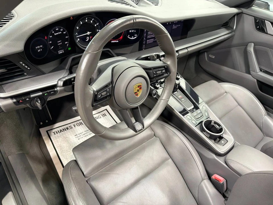 2021 Porsche 992 Carrera 4S - Image 4 of 5