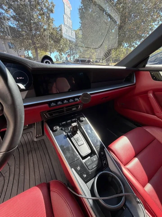 2021 Porsche 992 Carrera 4S - Image 9 of 18