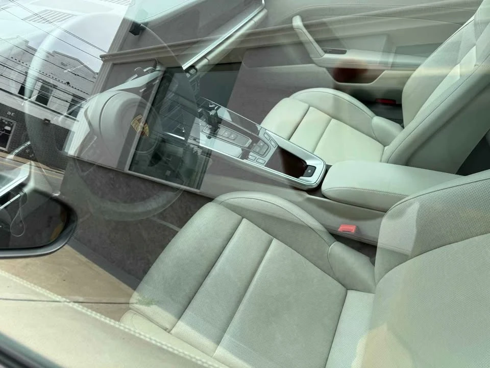 2021 Porsche 992 Carrera 4S - Image 9 of 20