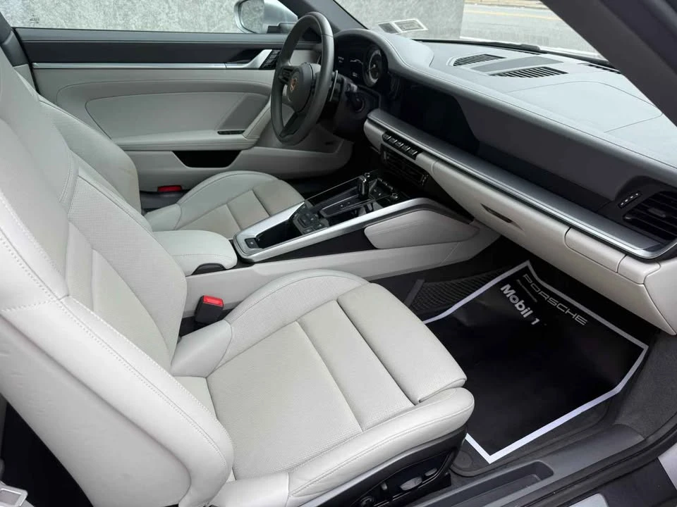 2021 Porsche 992 Carrera 4S - Image 18 of 20