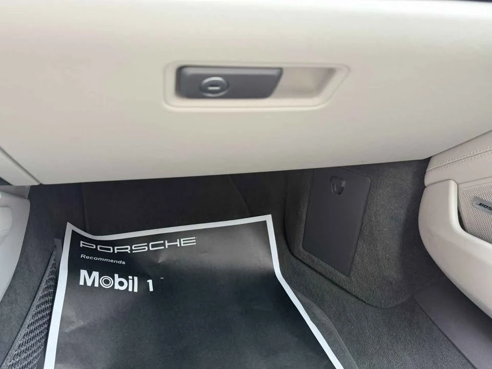 2021 Porsche 992 Carrera 4S - Image 17 of 20