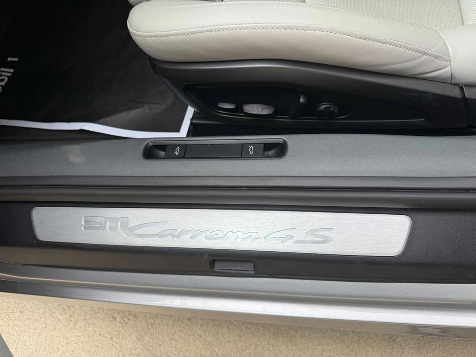 2021 Porsche 992 Carrera 4S - Image 10 of 20