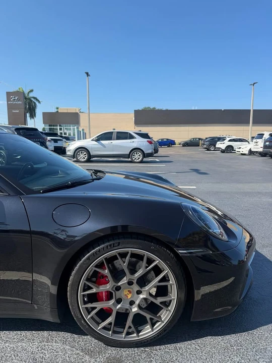 2021 Porsche 992 Carrera 4S - Image 13 of 20