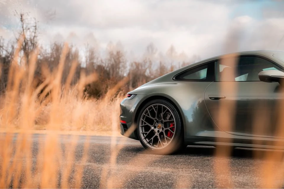 2021 Porsche 992 Carrera 4S - Image 6 of 11