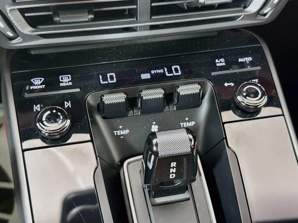 2021 Porsche 992 Carrera 4S - Image 23 of 31