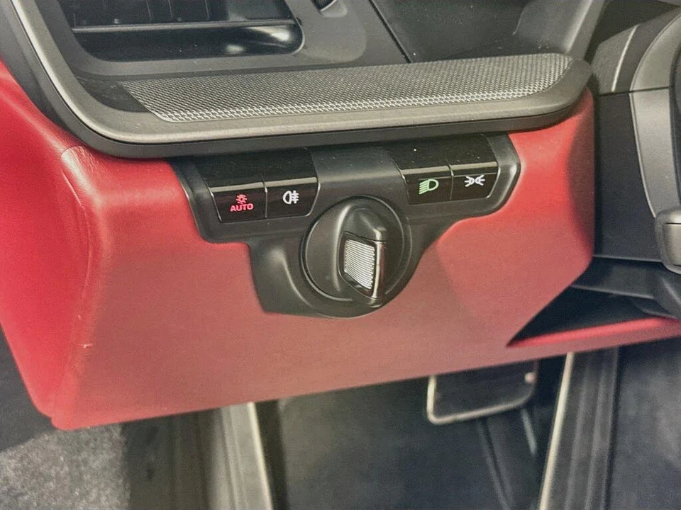 2021 Porsche 992 Carrera 4S - Image 17 of 31