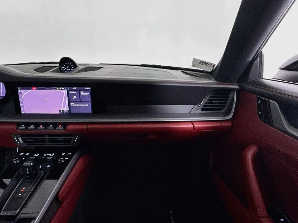 2021 Porsche 992 Carrera 4S - Image 29 of 31