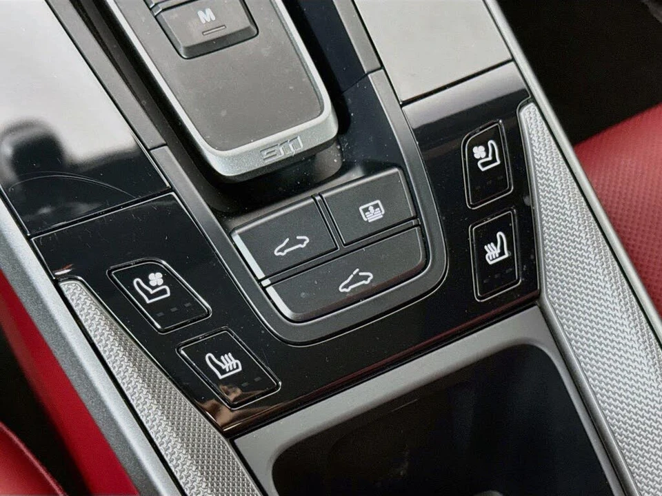 2021 Porsche 992 Carrera 4S - Image 22 of 31