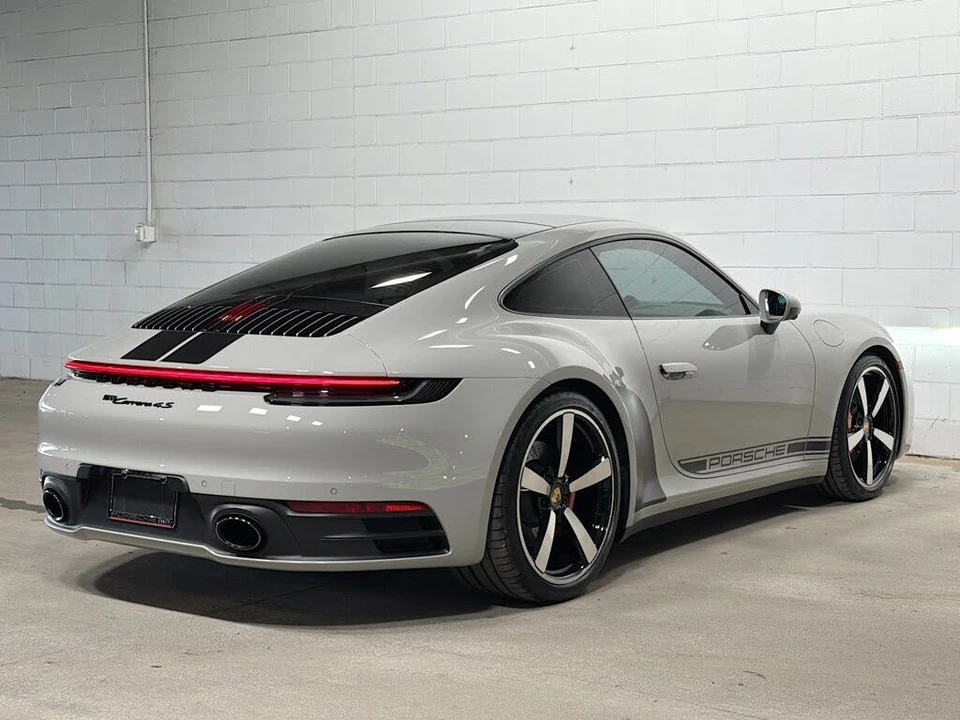 2021 Porsche 992 Carrera 4S - Image 7 of 31