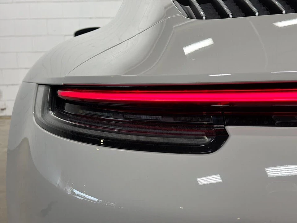 2021 Porsche 992 Carrera 4S - Image 11 of 31