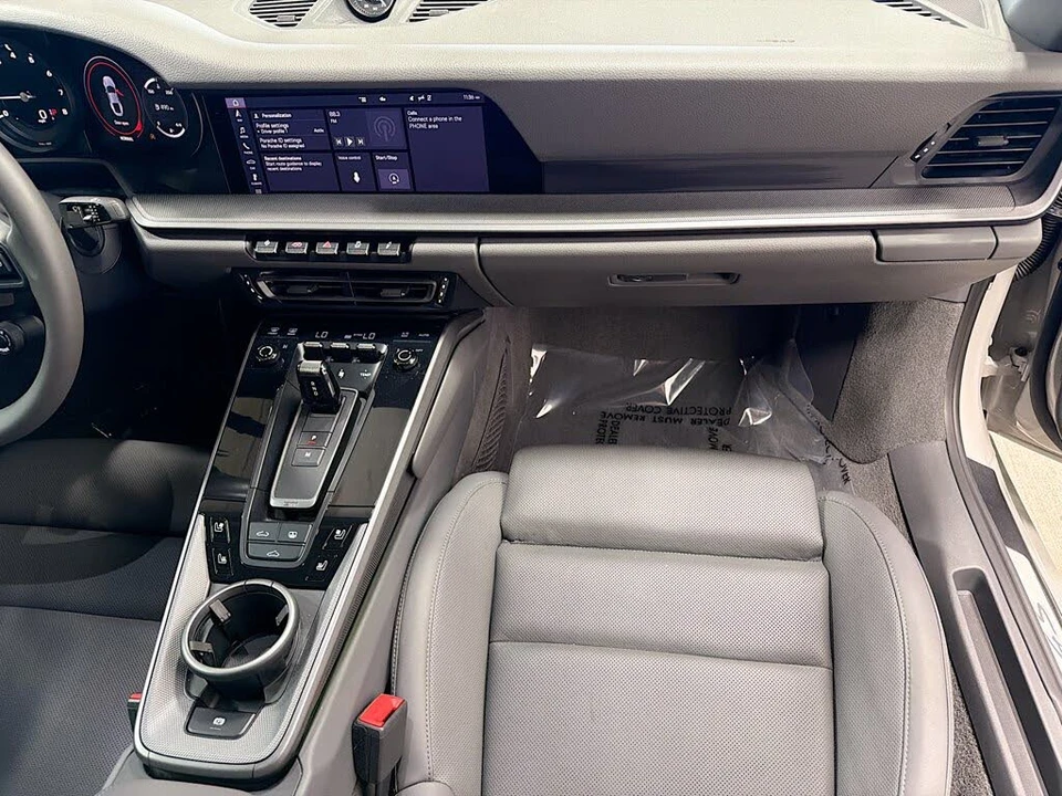 2021 Porsche 992 Carrera 4S - Image 17 of 31
