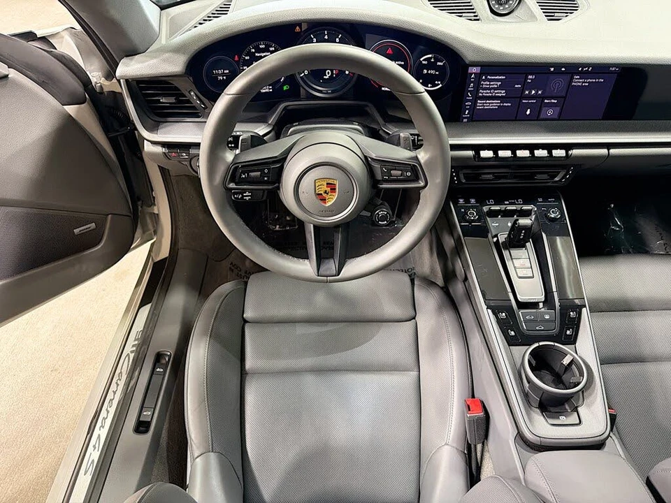 2021 Porsche 992 Carrera 4S - Image 16 of 31